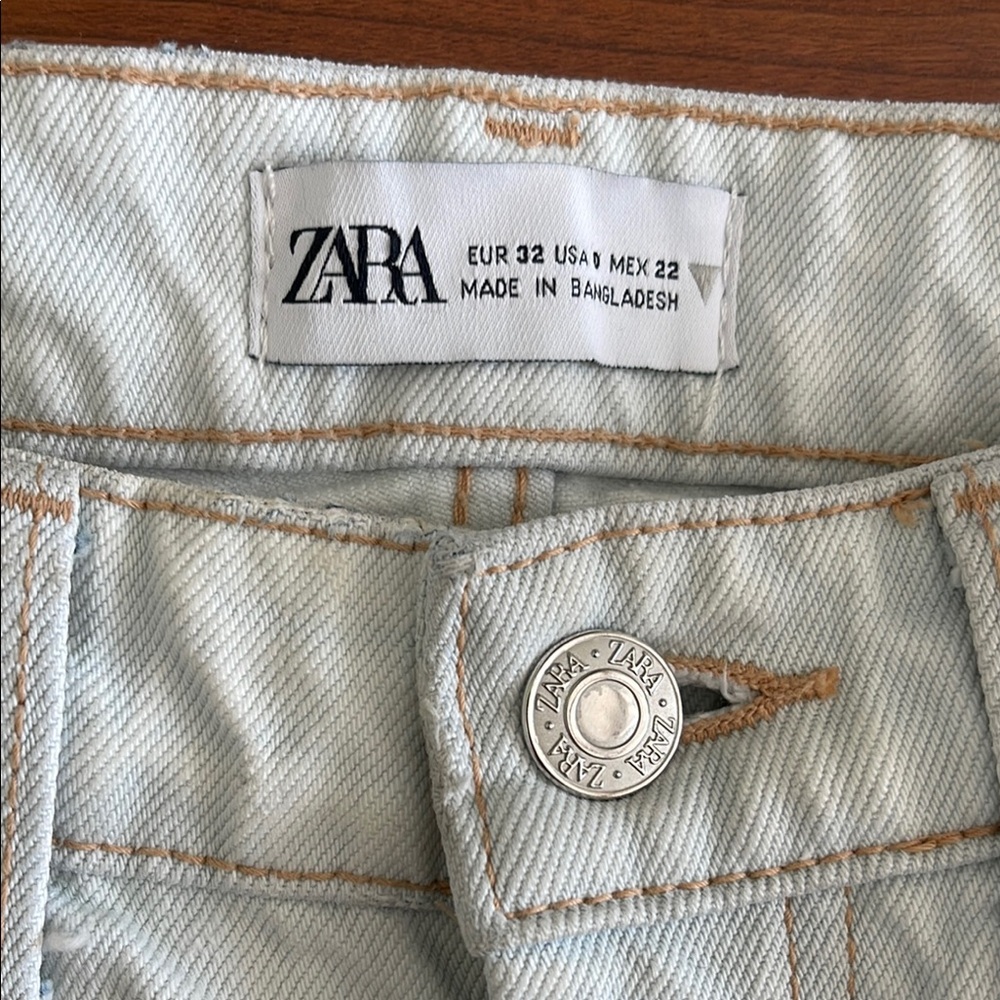 Zara High Waist Straight Leg Button Fly Light Wash Jeans - Picture 2 of 7